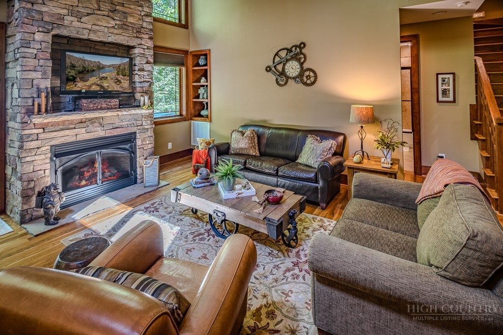 485 Woodlake Loop Road Property Photo 11