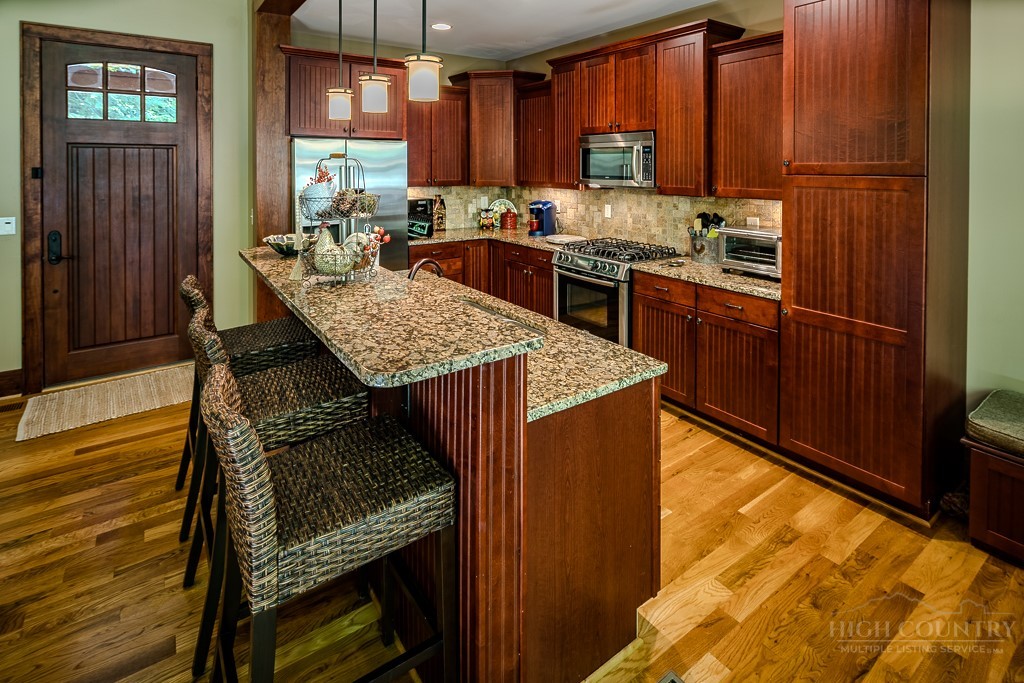 485 Woodlake Loop Road Property Photo 13