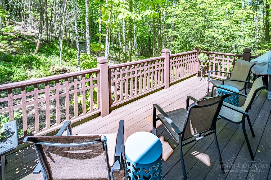 485 Woodlake Loop Road Property Photo 18
