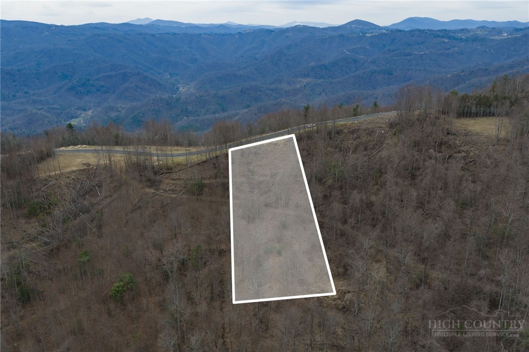 147 Angelfire Trail Property Photo 9