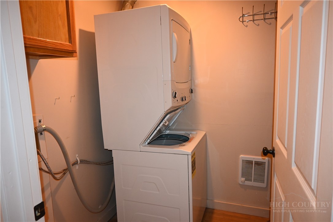 111 Courtside Lane B-9 Property Photo 10