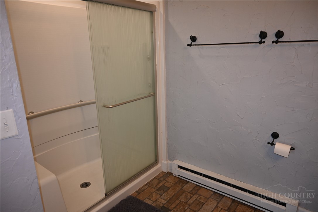 111 Courtside Lane B-9 Property Photo 12