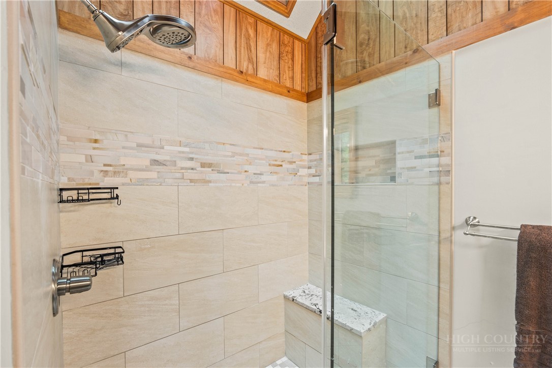 203 Shagbark Road Property Photo 11