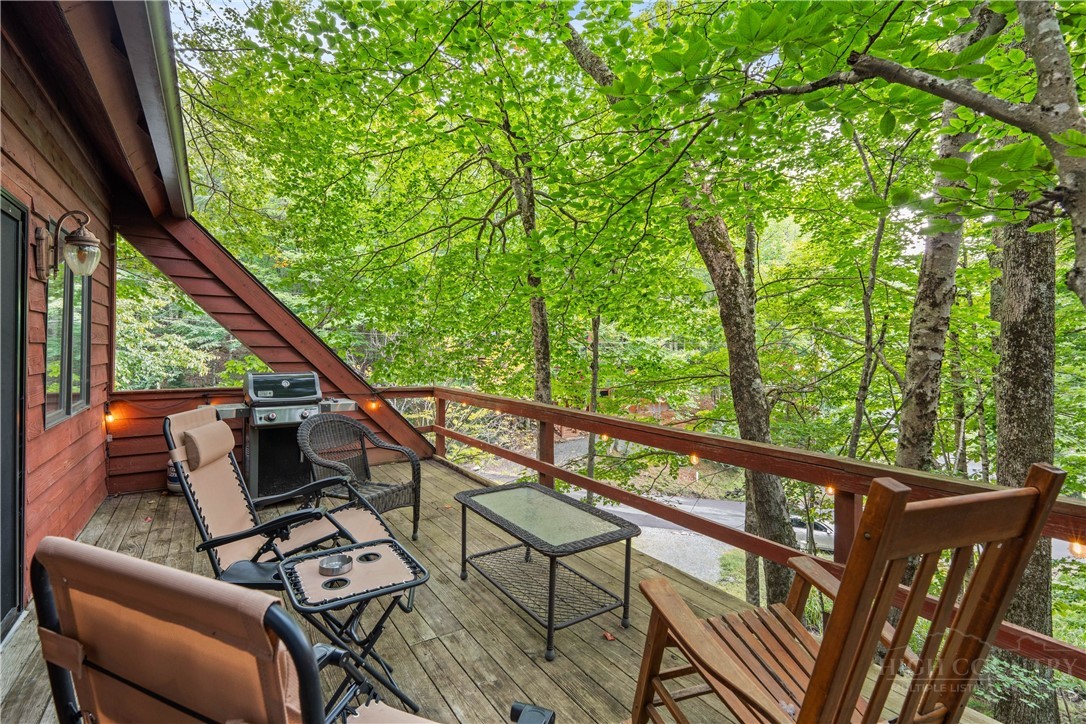 203 Shagbark Road Property Photo 12