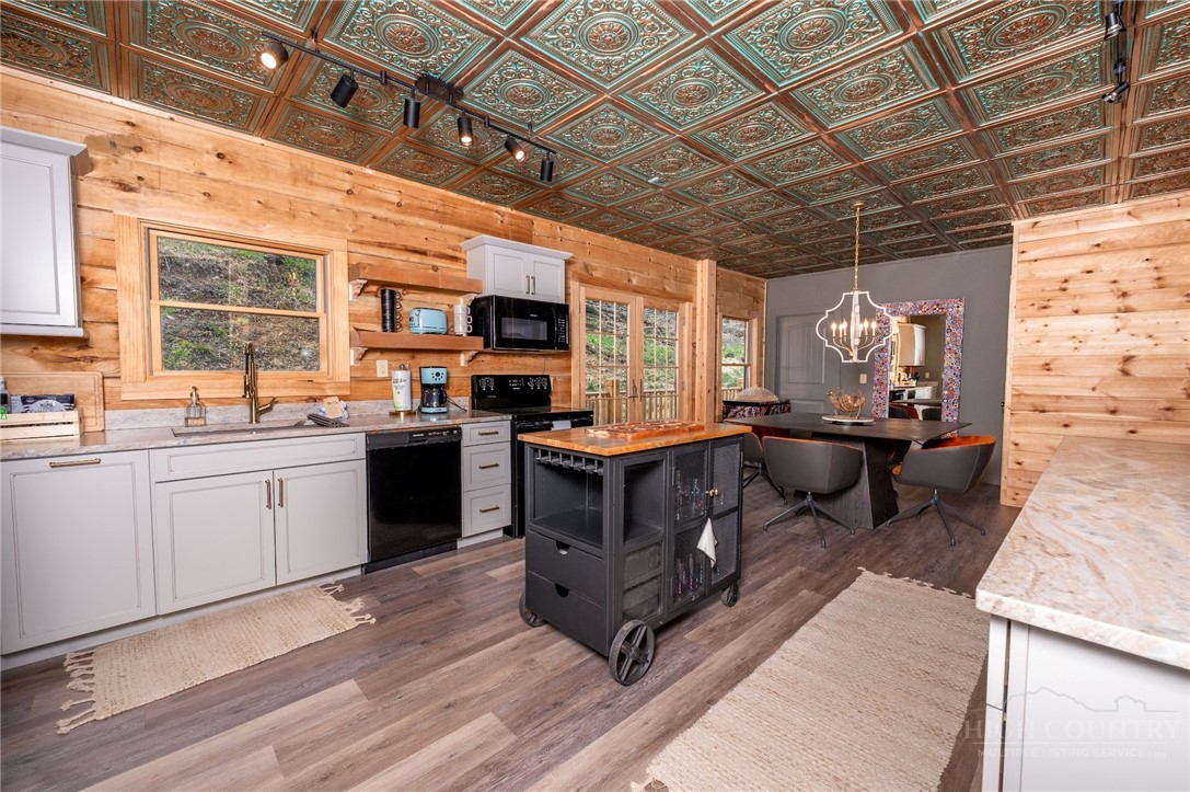 1358 Sugar Mountain Drive Property Photo 17