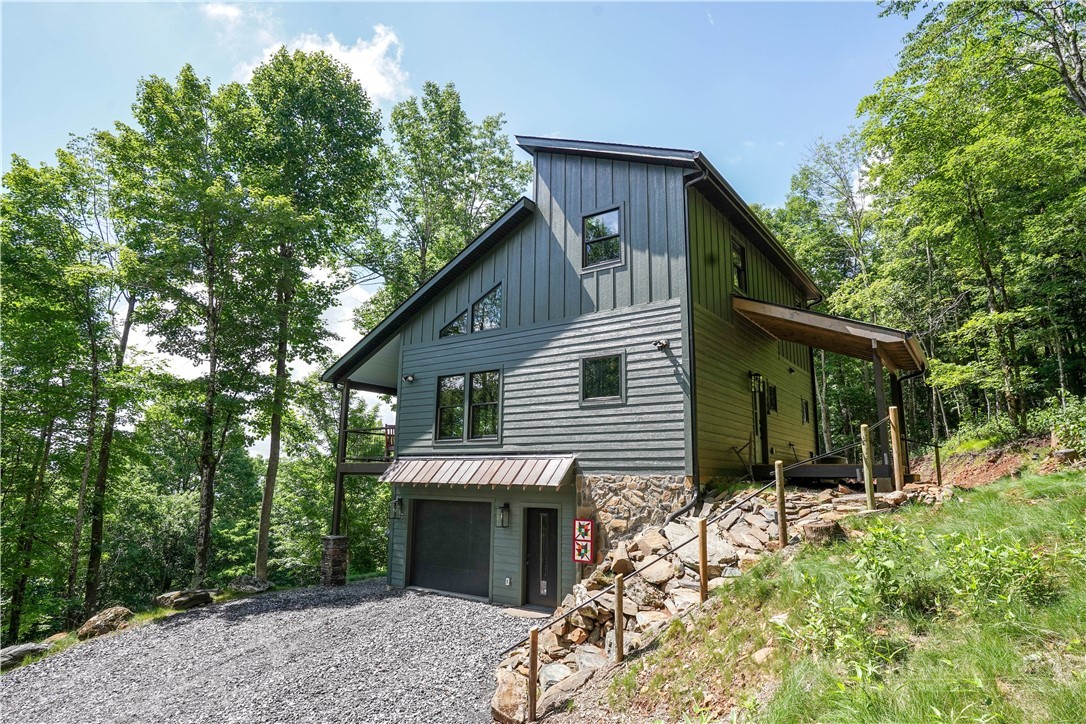 336 Maple Tree Lane Property Photo 1