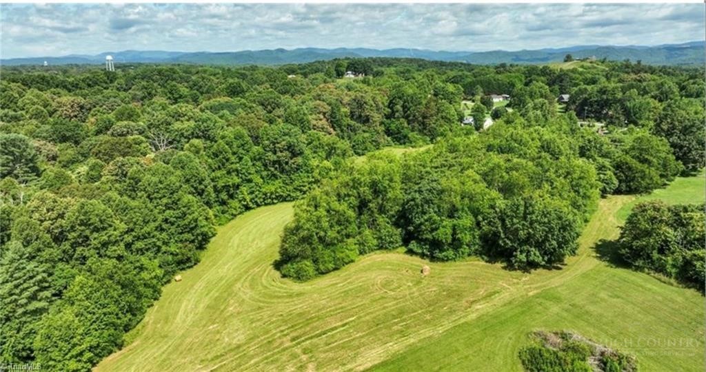820 Suncrest Orchard Road Property Photo 33