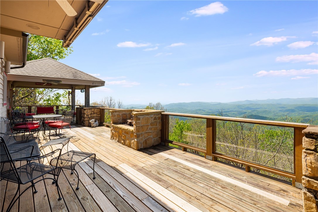 206 Twin Springs Road Property Photo 1