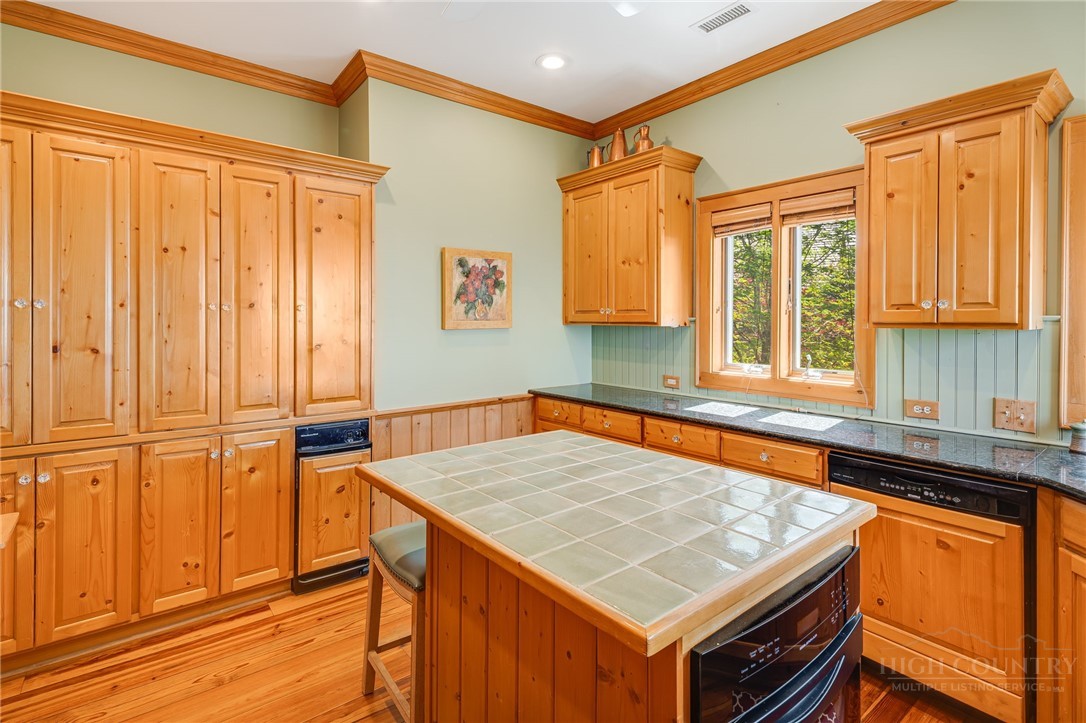 206 Twin Springs Road Property Photo 18