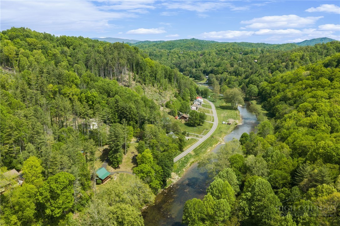 613 Silas Creek Road Property Photo 41