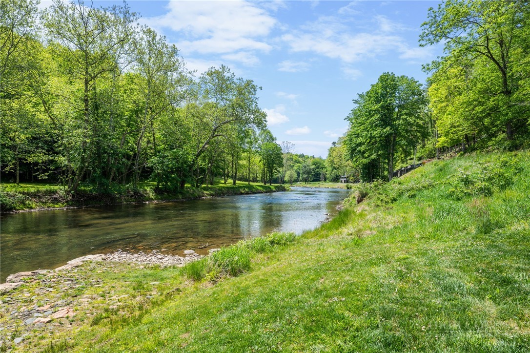 613 Silas Creek Road Property Photo 43