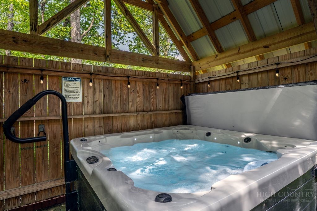 110 Forest Run Property Photo 4