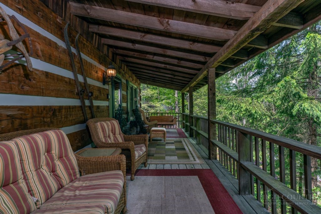 110 Forest Run Property Photo 6