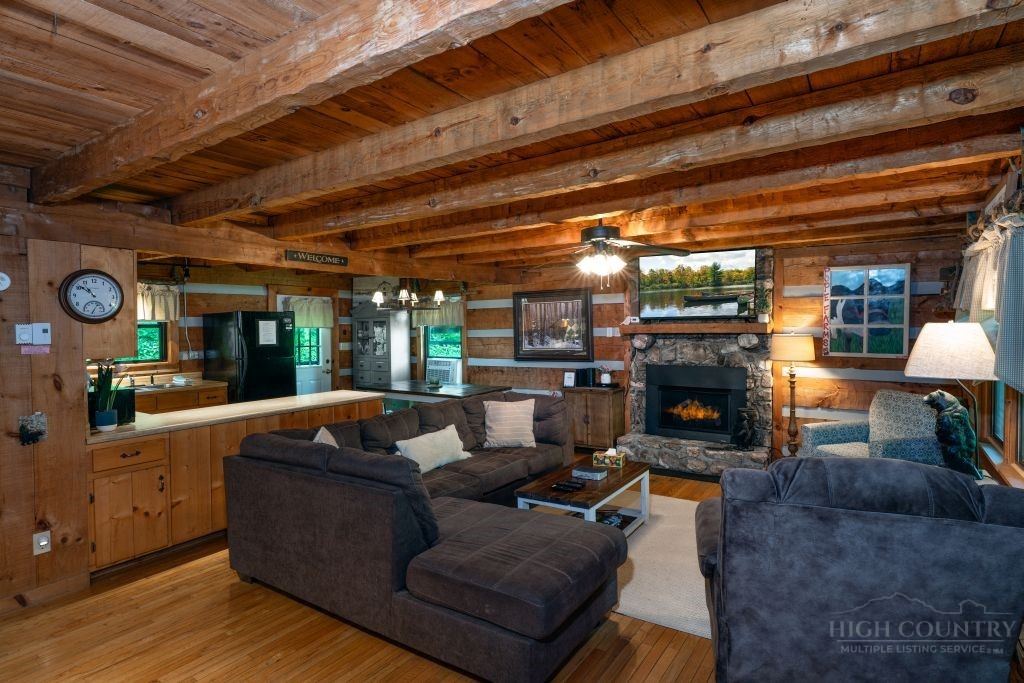 110 Forest Run Property Photo 7