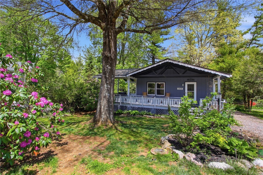143 Snowshoe Loop Property Photo 1