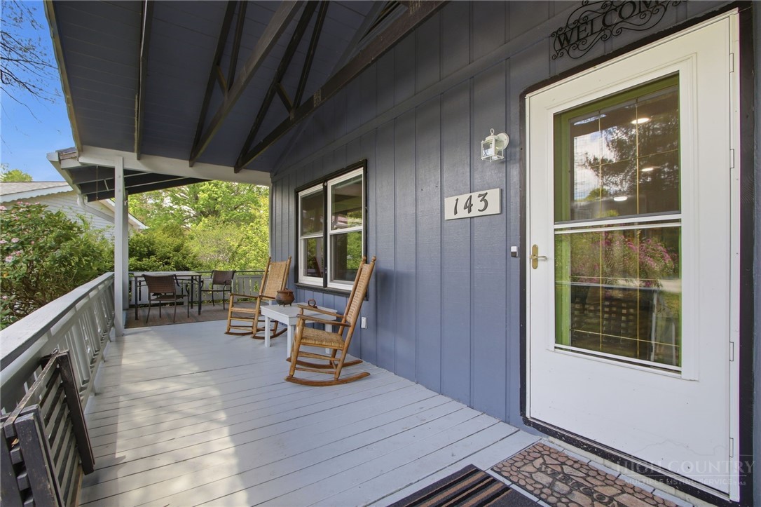 143 Snowshoe Loop Property Photo 3