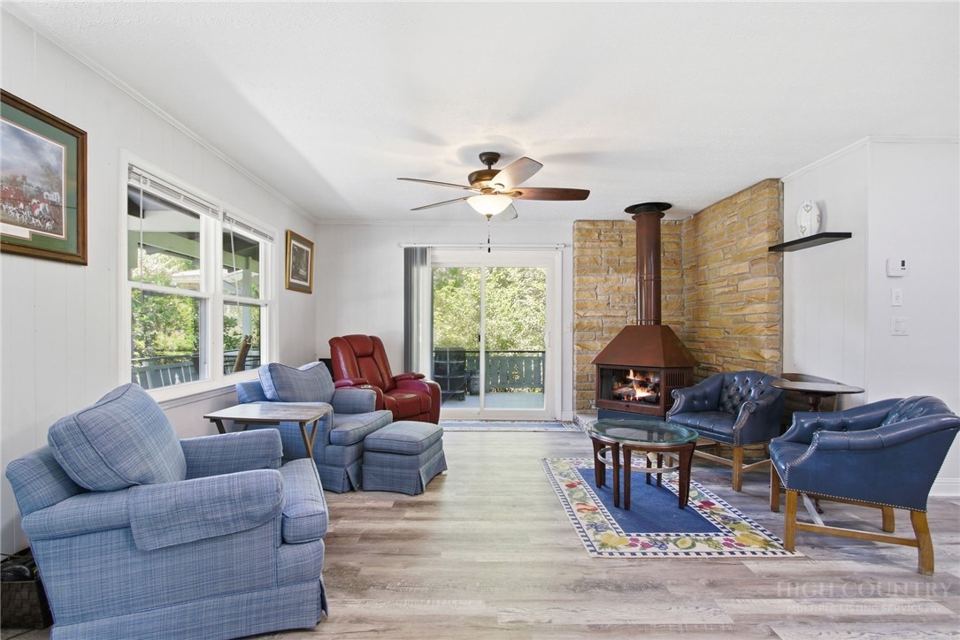 143 Snowshoe Loop Property Photo 7