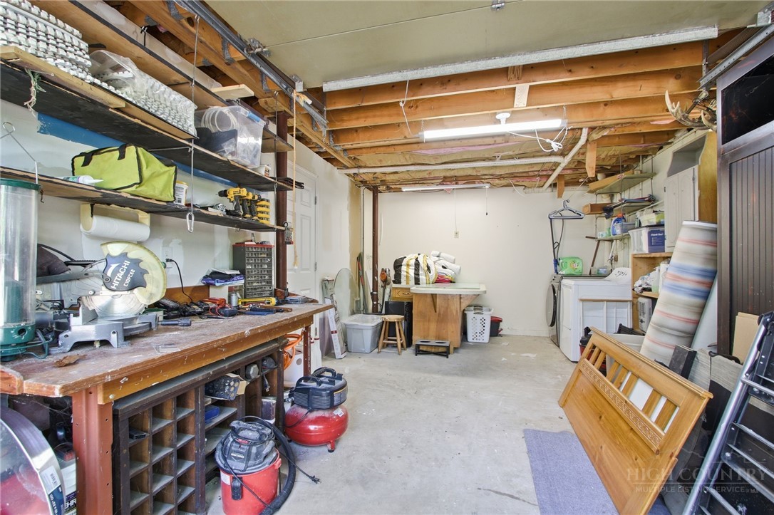 143 Snowshoe Loop Property Photo 34
