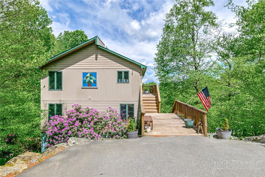 1078 Charter Hills Road Property Photo 4