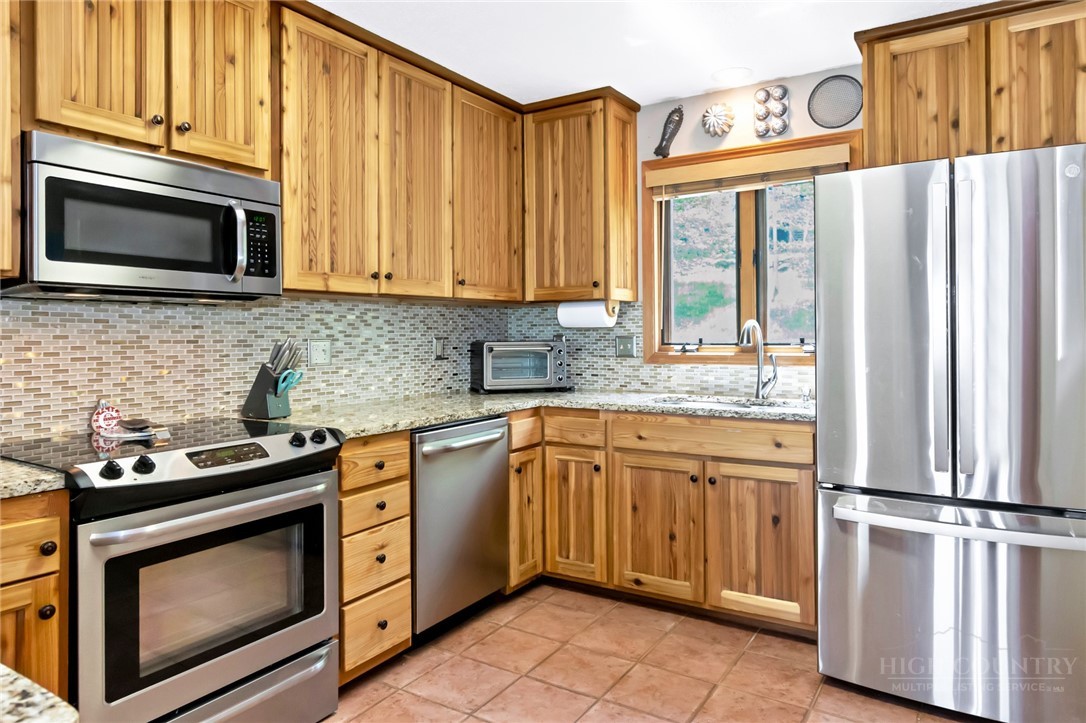 1078 Charter Hills Road Property Photo 7