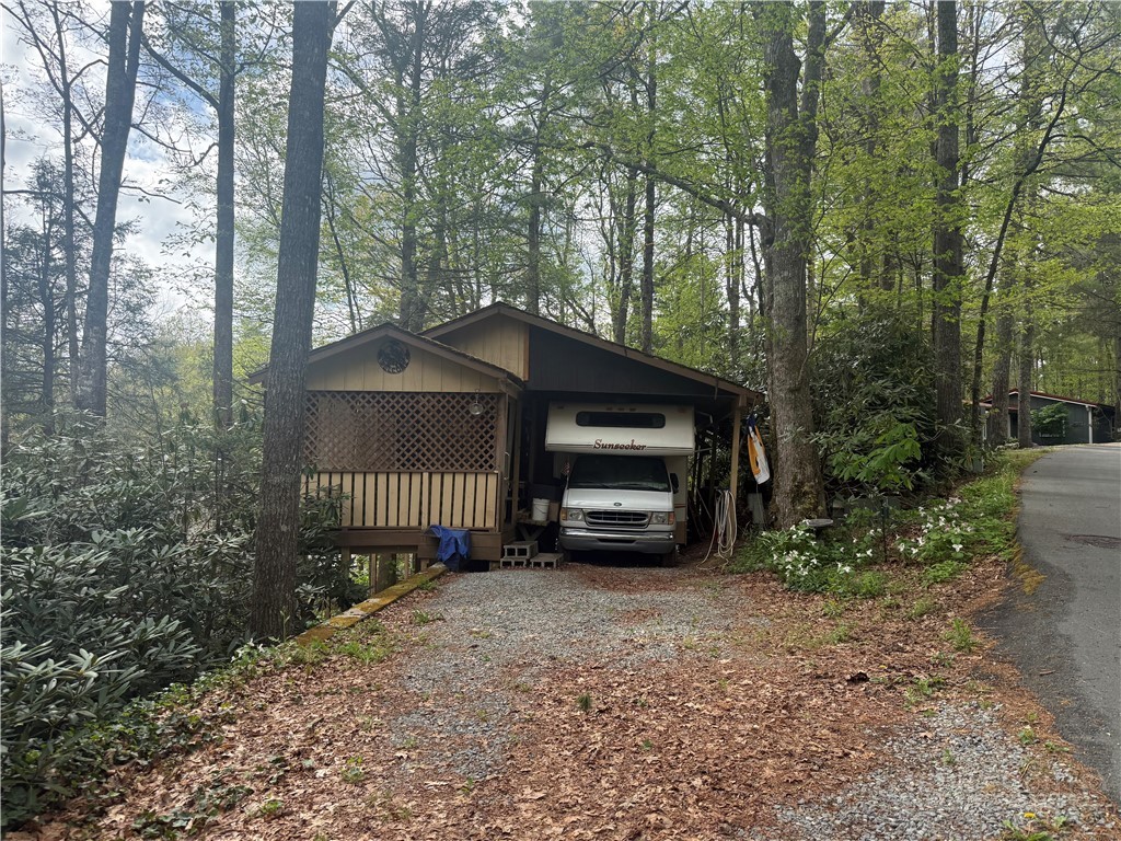 211 Delphinium Lane Property Photo 2