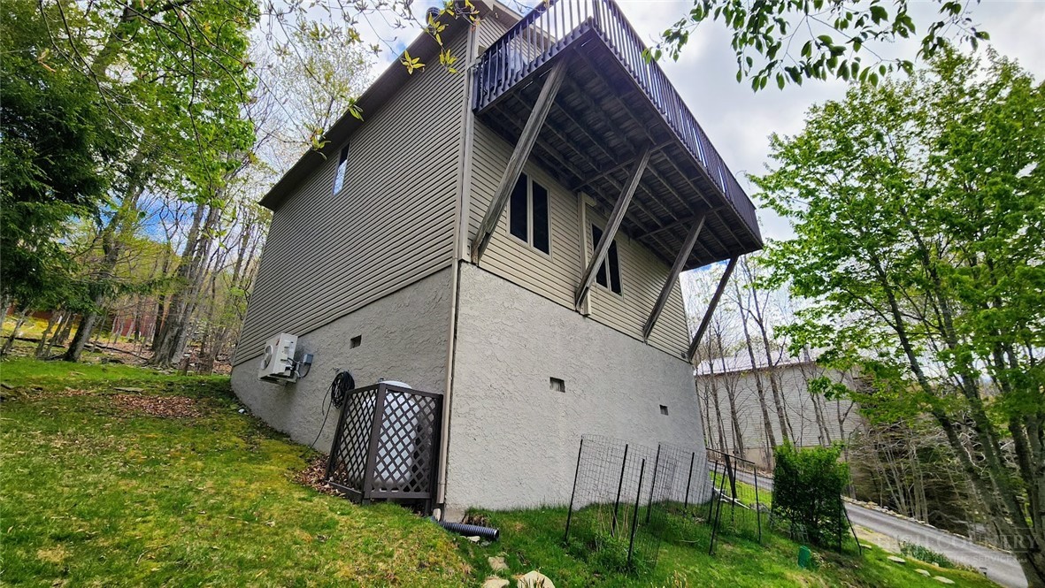 111 Aster Trail Property Photo 8