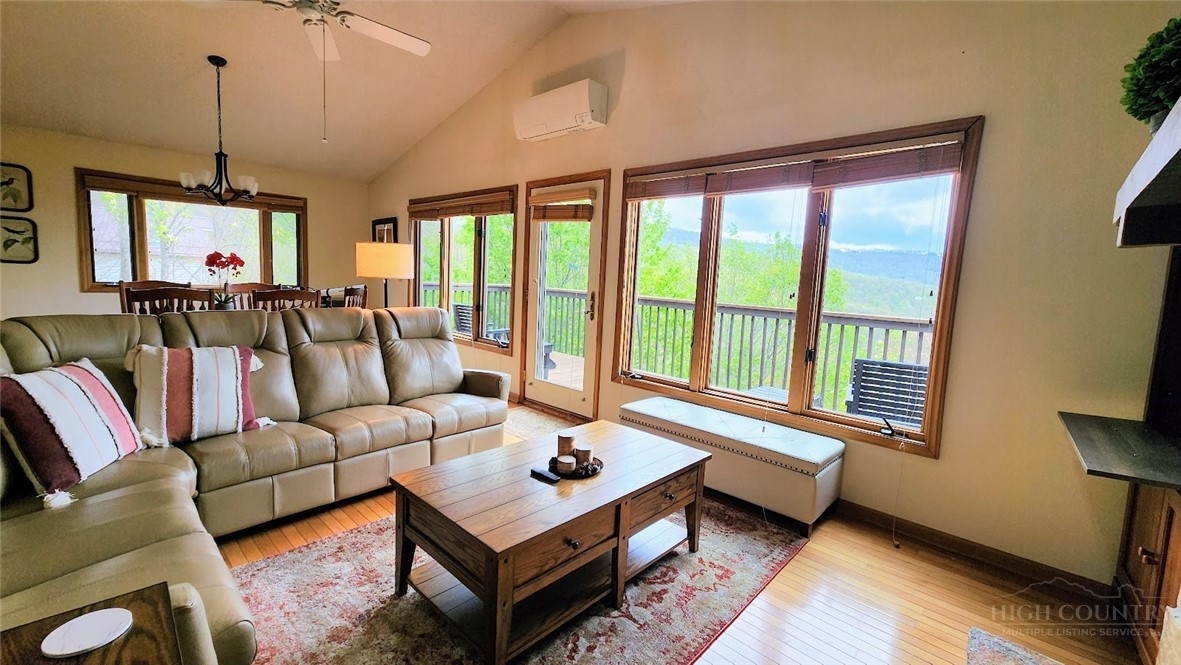 111 Aster Trail Property Photo 22