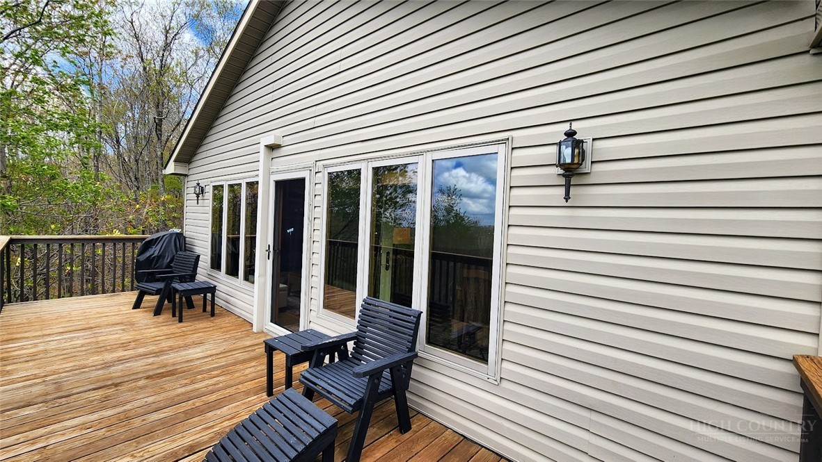 111 Aster Trail Property Photo 26