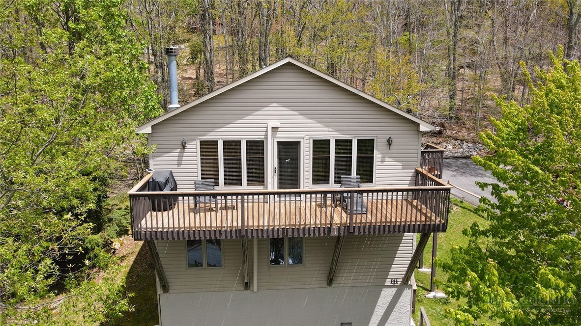 111 Aster Trail Property Photo 45
