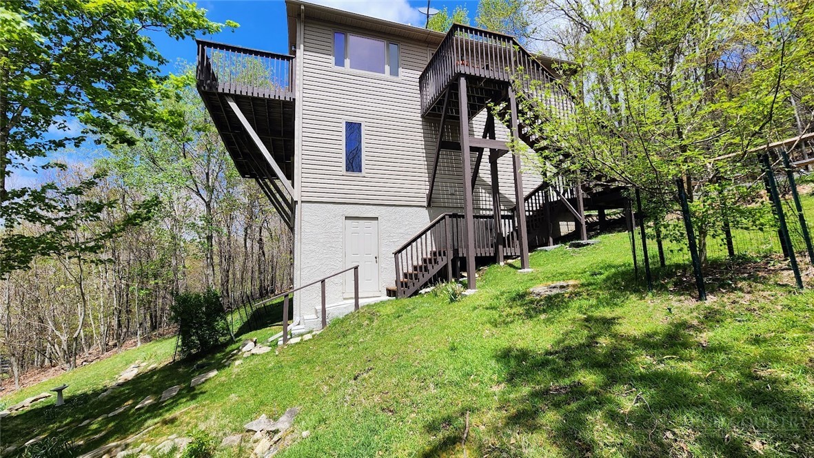 111 Aster Trail Property Photo 47