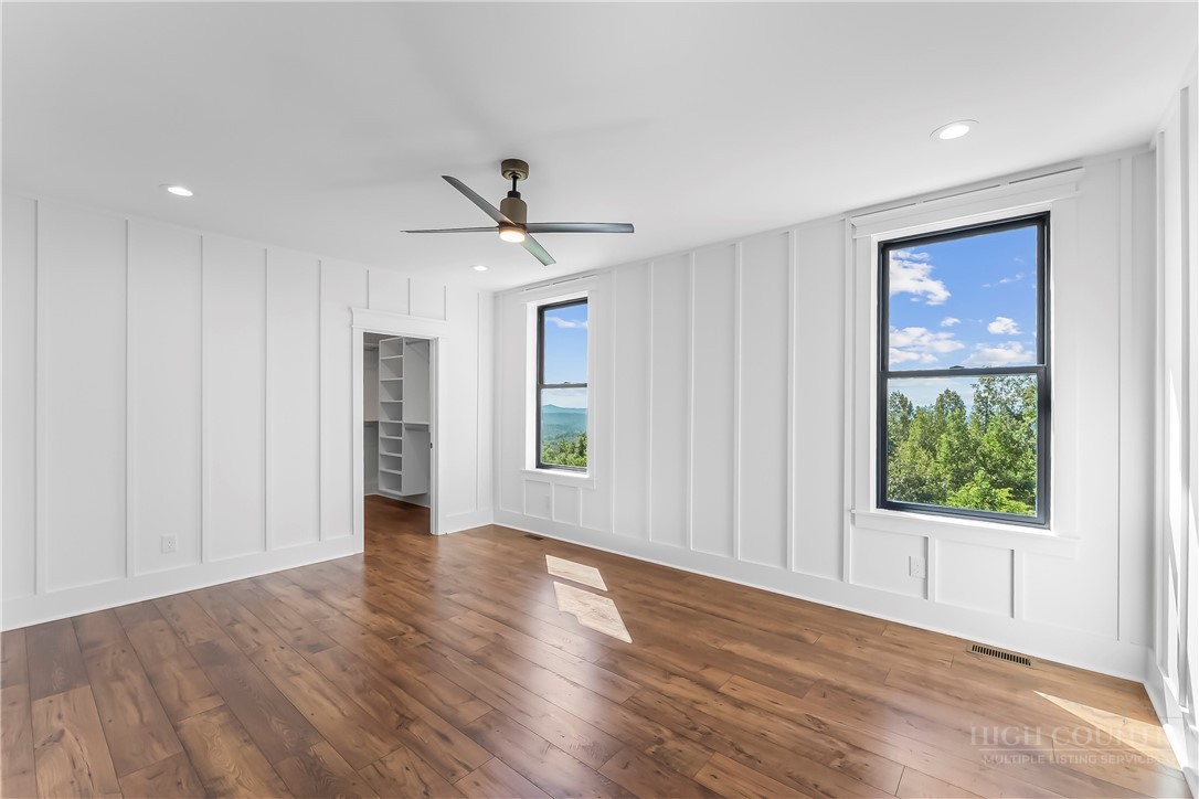 4898 Soaring Top Lane Property Photo 10