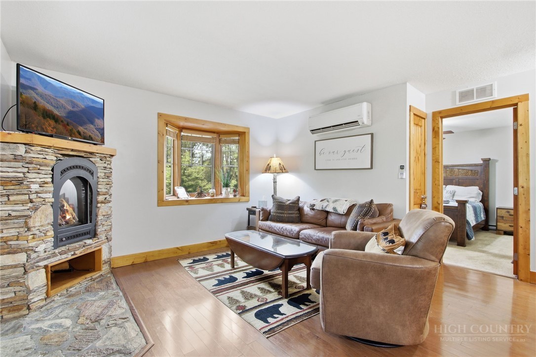 218 Elk Hill Drive 1 Property Photo 1