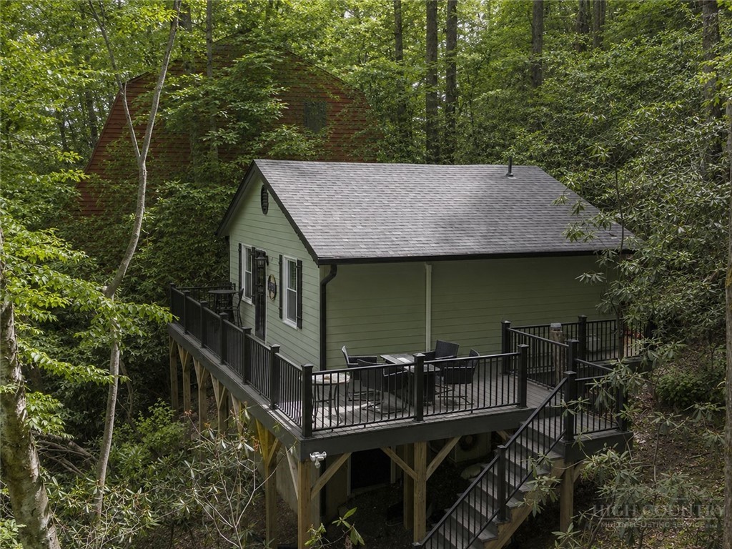 141 Snowflake Road Property Photo 1