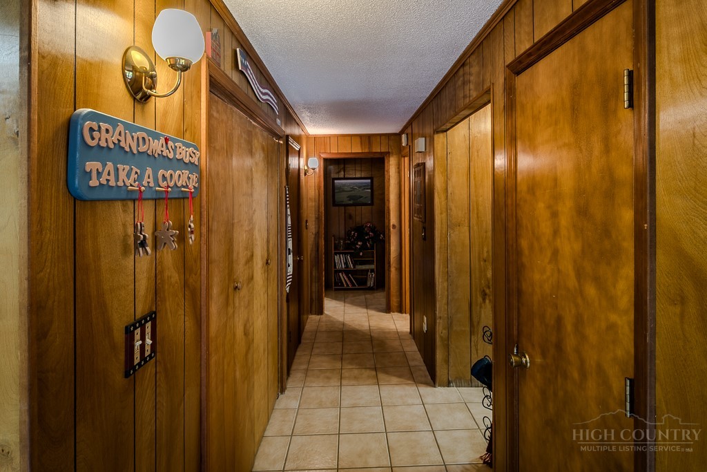 109 Shagbark Road Property Photo 18
