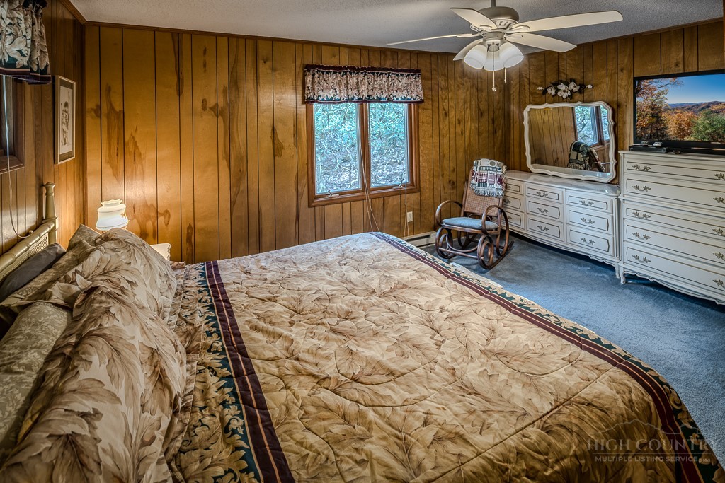 109 Shagbark Road Property Photo 25