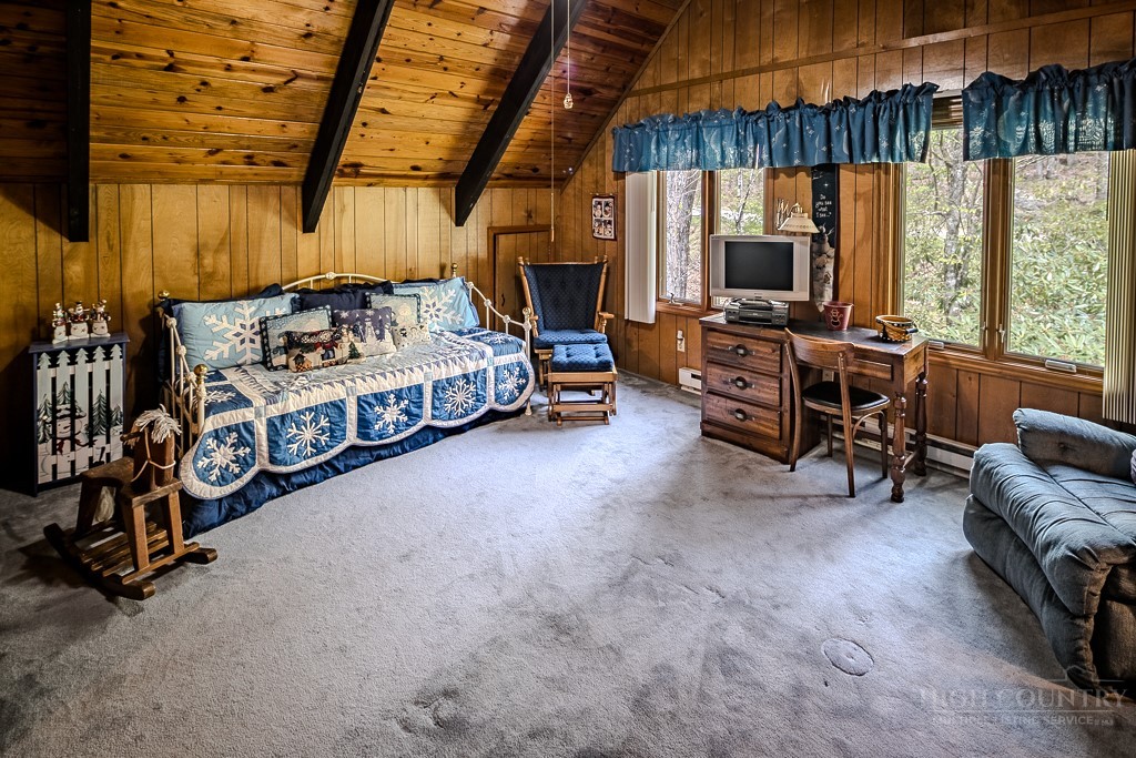 109 Shagbark Road Property Photo 40