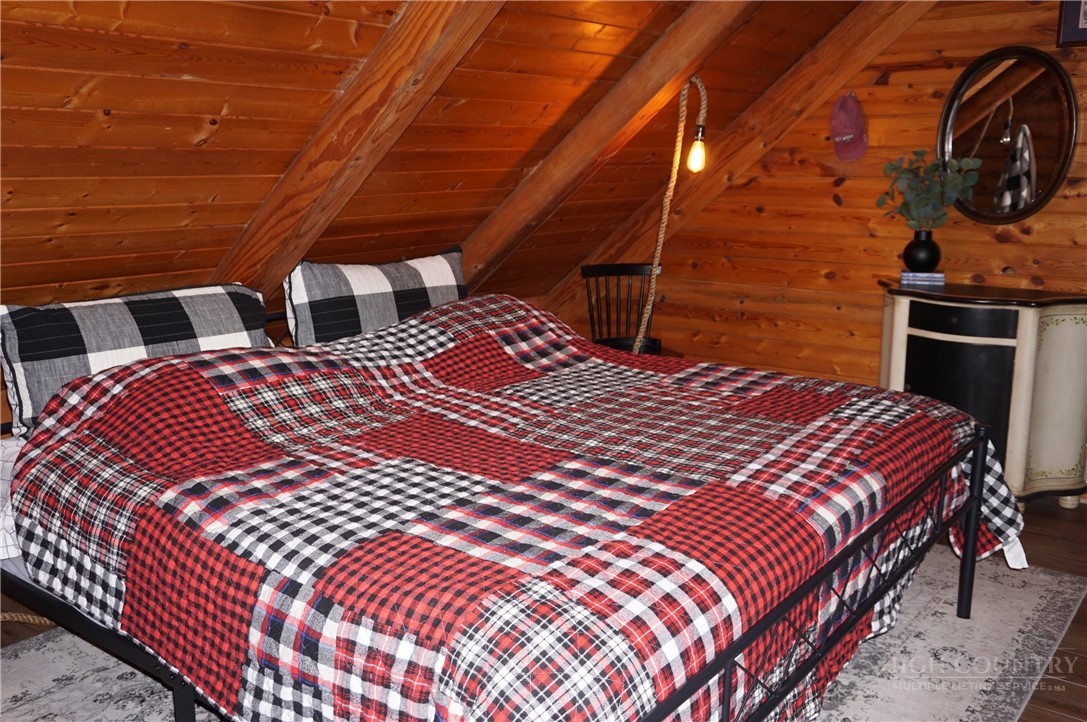 557 White Pine Road Property Photo 17