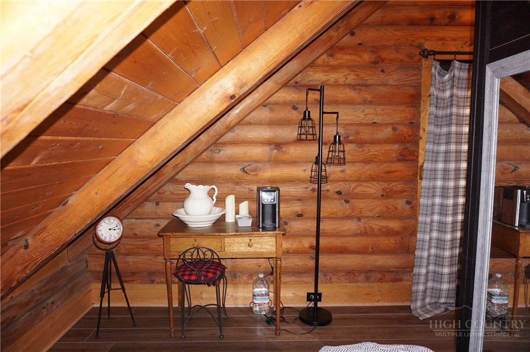 557 White Pine Road Property Photo 19