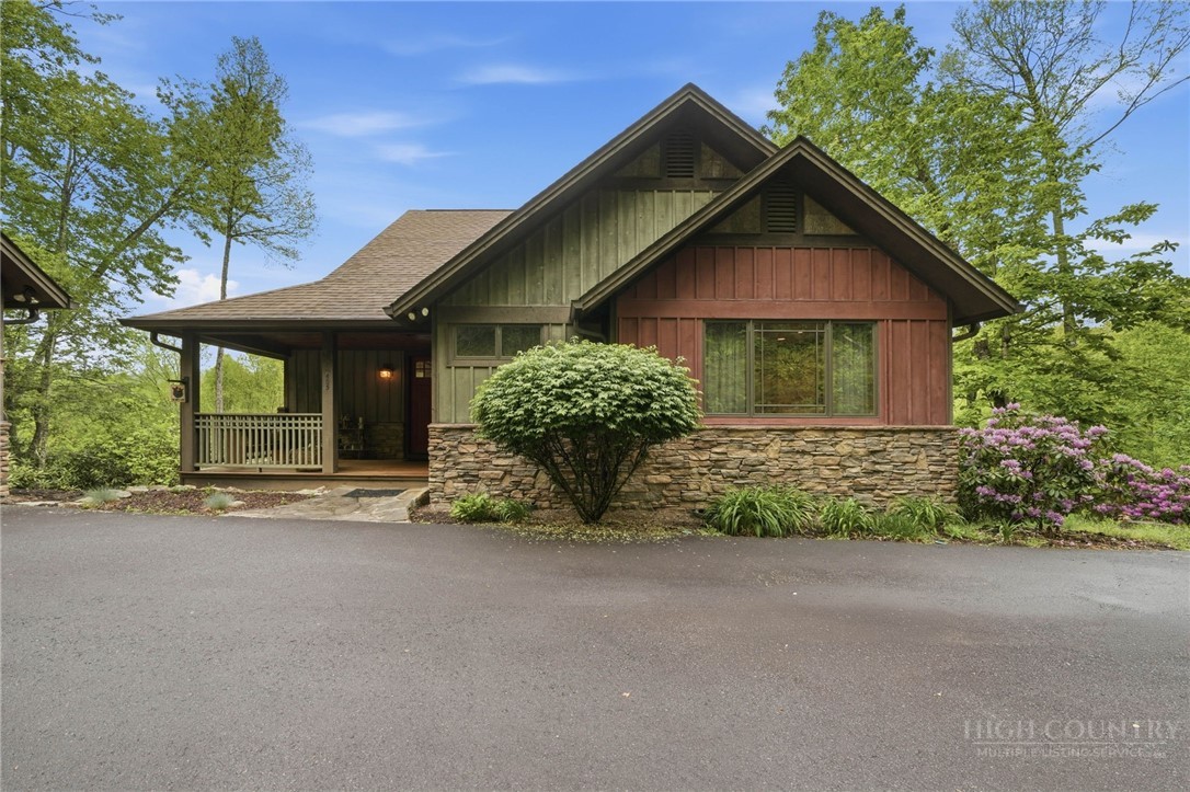 405 Woodlake Loop Road Property Photo 1