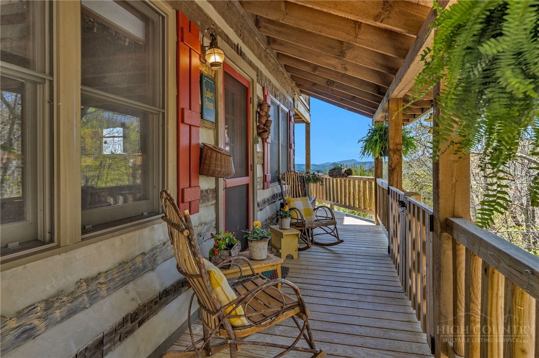242 Annapurna Drive Property Photo 10