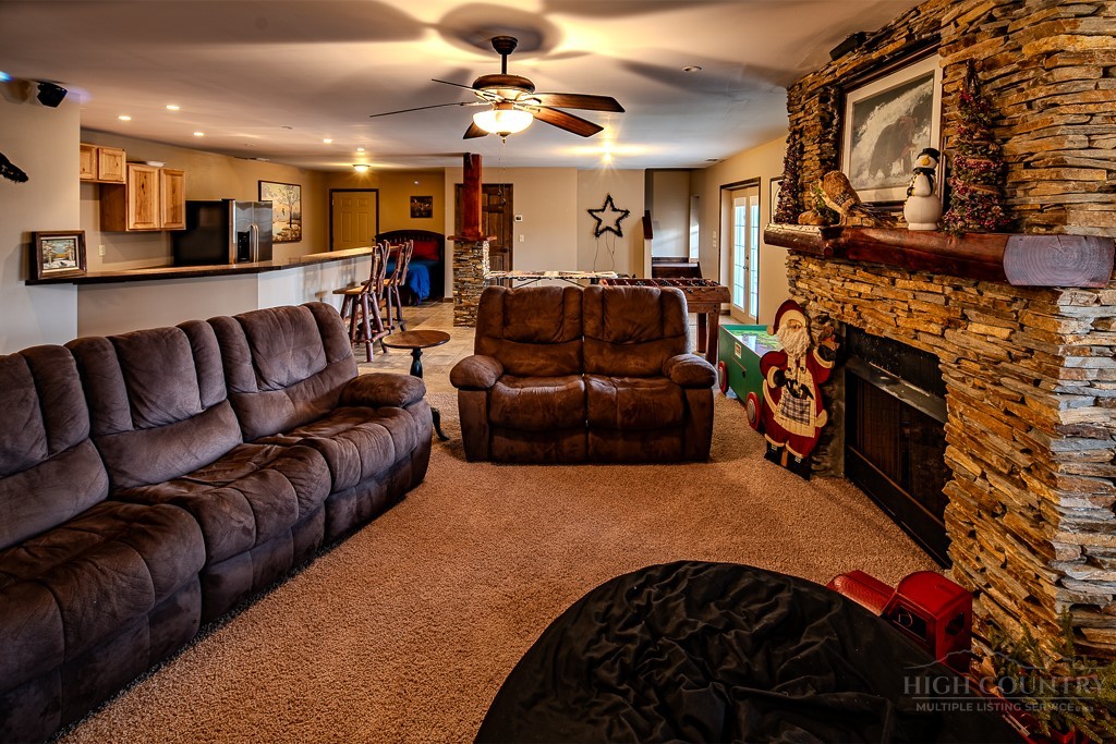 110 Greenbriar Road Property Photo 2