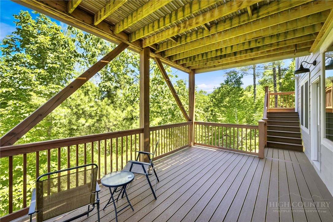 5564 Table View Lane Property Photo 29