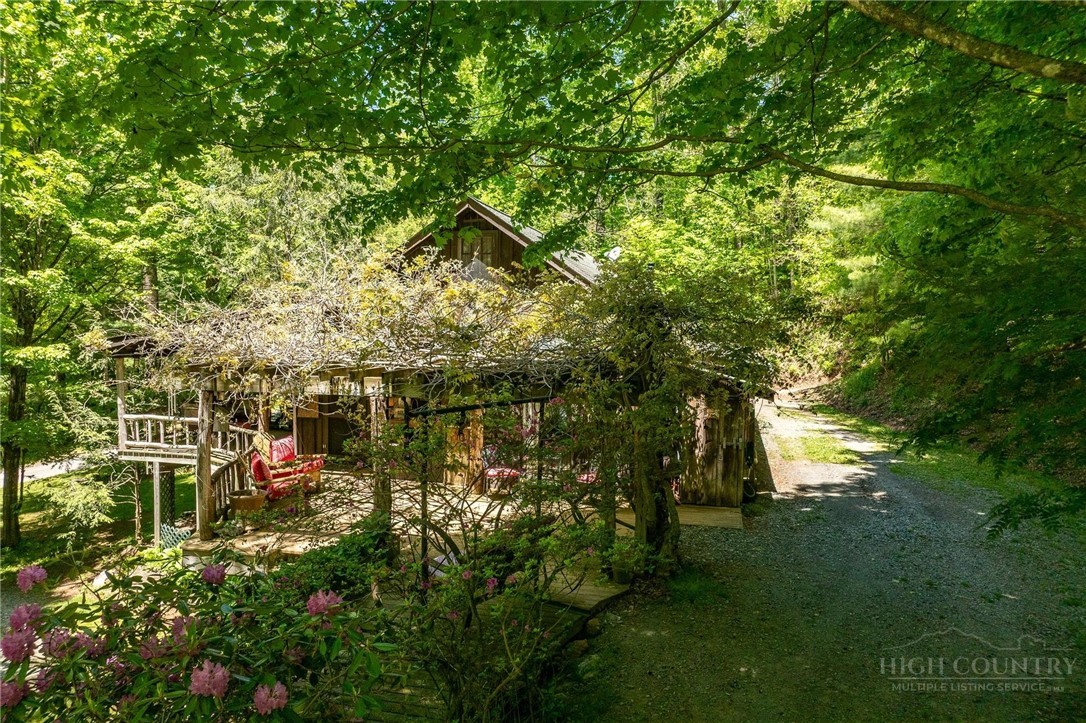 165 Natures Way Property Photo 36
