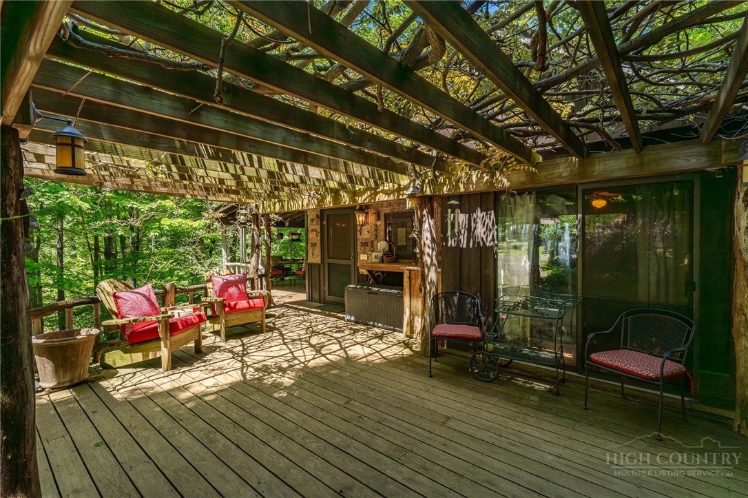 165 Natures Way Property Photo 47