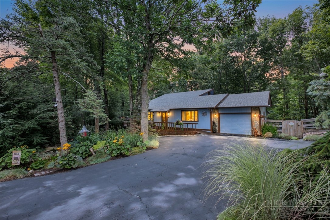 103 Upper Grouse Ridge Road Property Photo 1