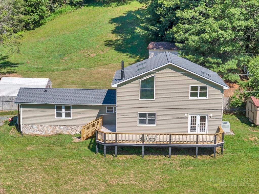 204 Deep Gap Estates Road Property Photo 1