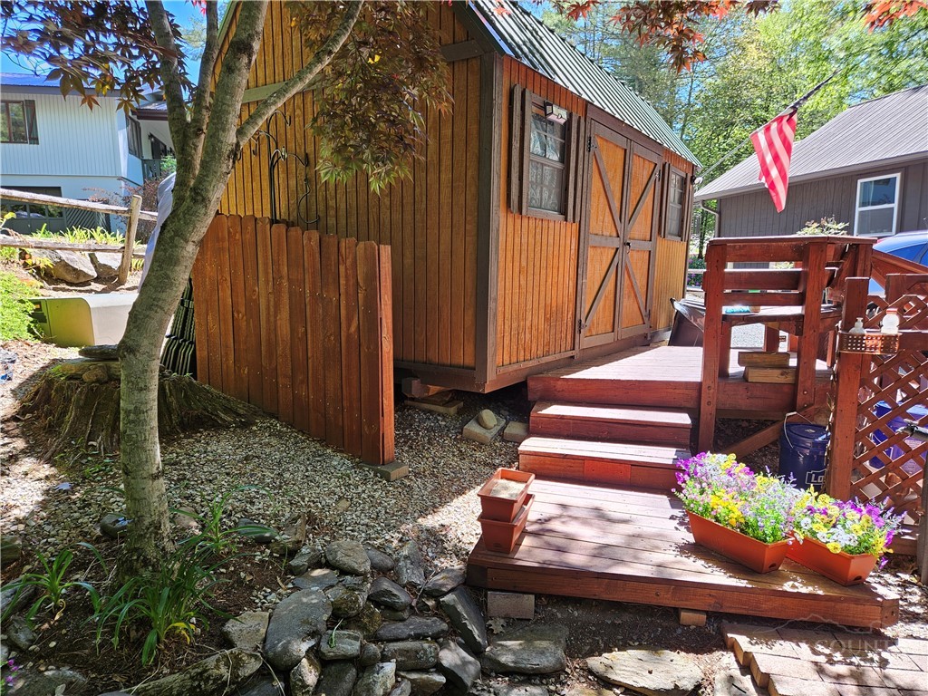 55 Sassafras Road Property Photo 4
