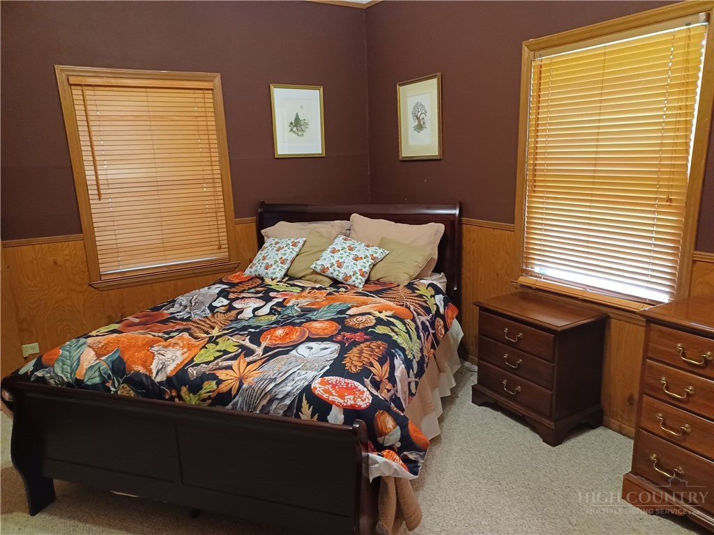 100 Tulip Lane Property Photo 29