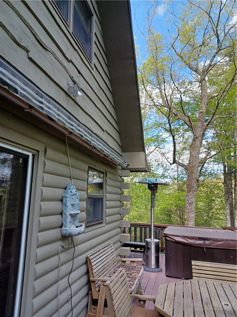 100 Tulip Lane Property Photo 40