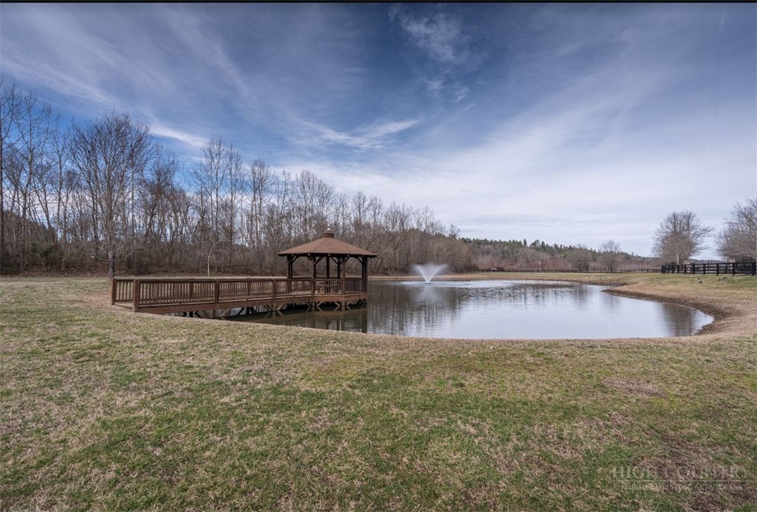 2093 Thoroughbred Way Property Photo 31